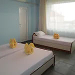 Zoya Guest house 2*