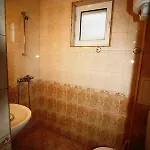 Zoya Guest house