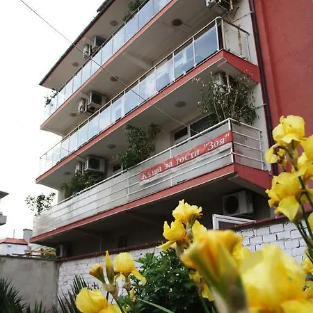 Zoya Guest house